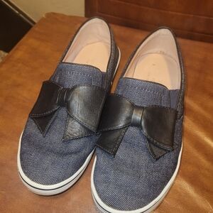 Kate Spade New York Slip on Denim w/ Black Bow flats sz 6
